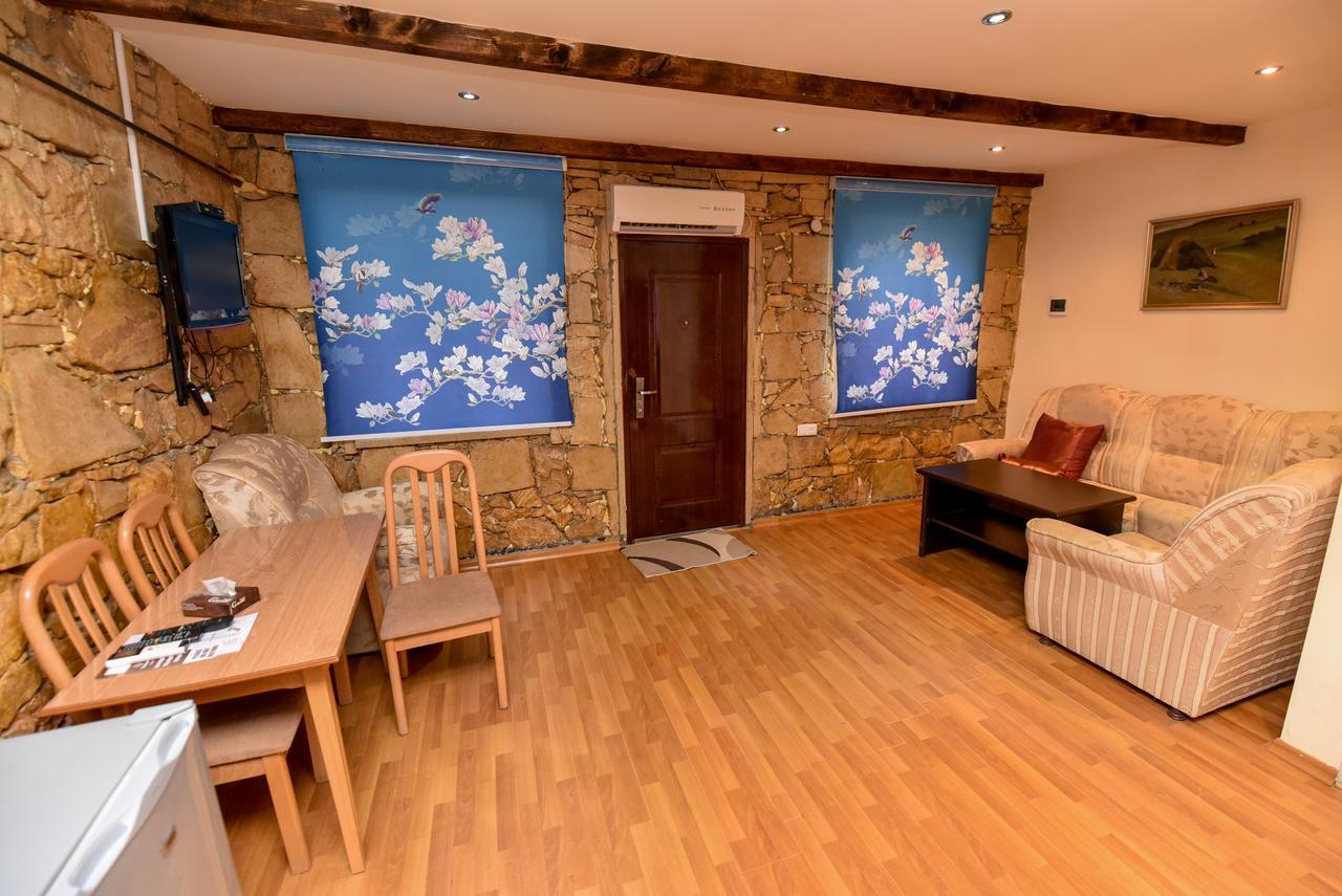 Gayane Hotel Alaverdi Exterior photo